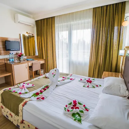Resort Venüs 4*